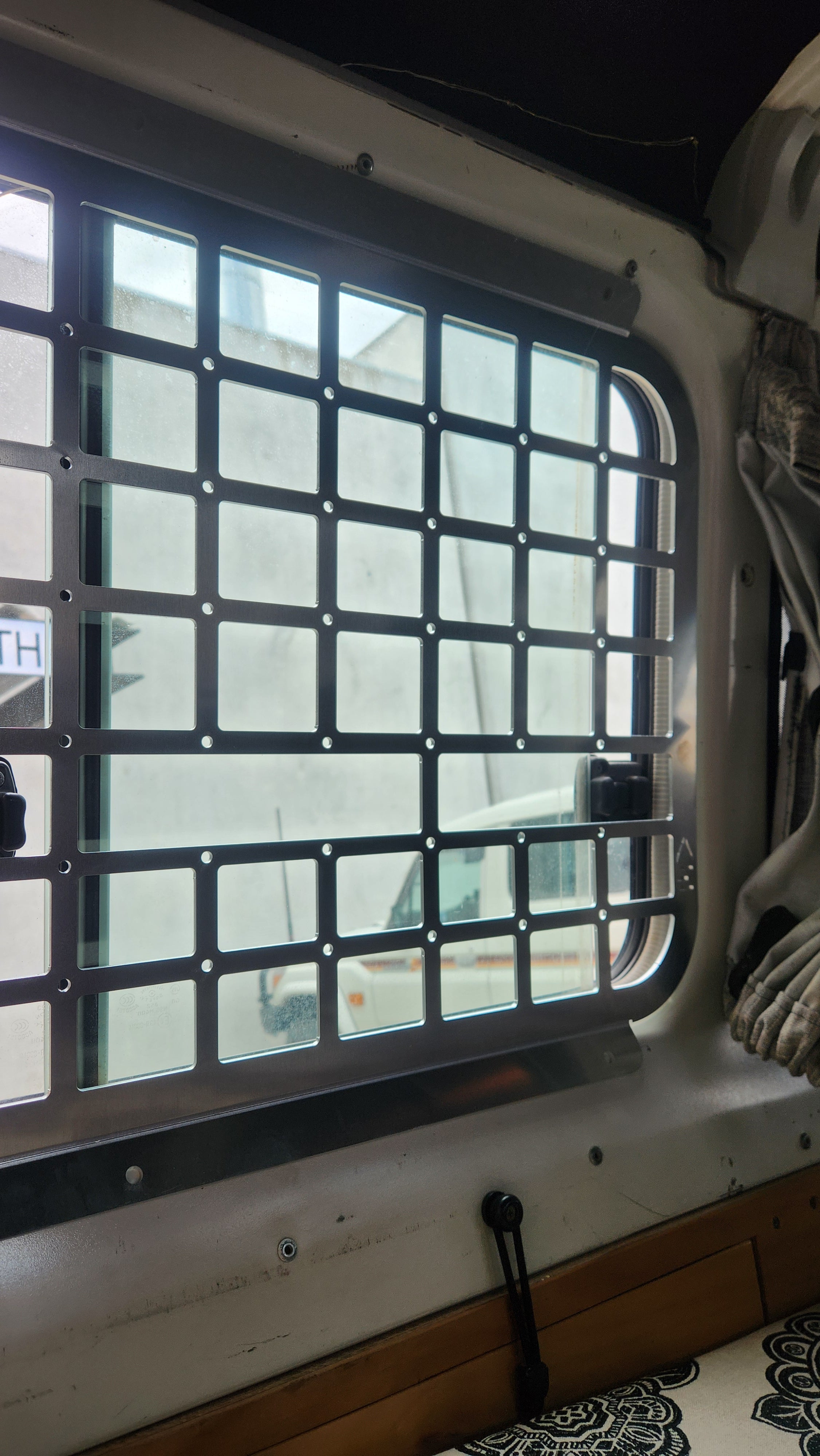 Rear side window Molle panels