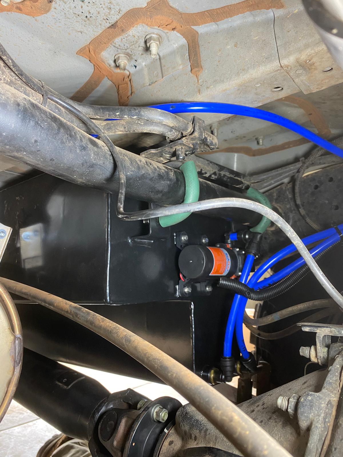76 series 1GD-FTV 2.8-litre, water tank underbody