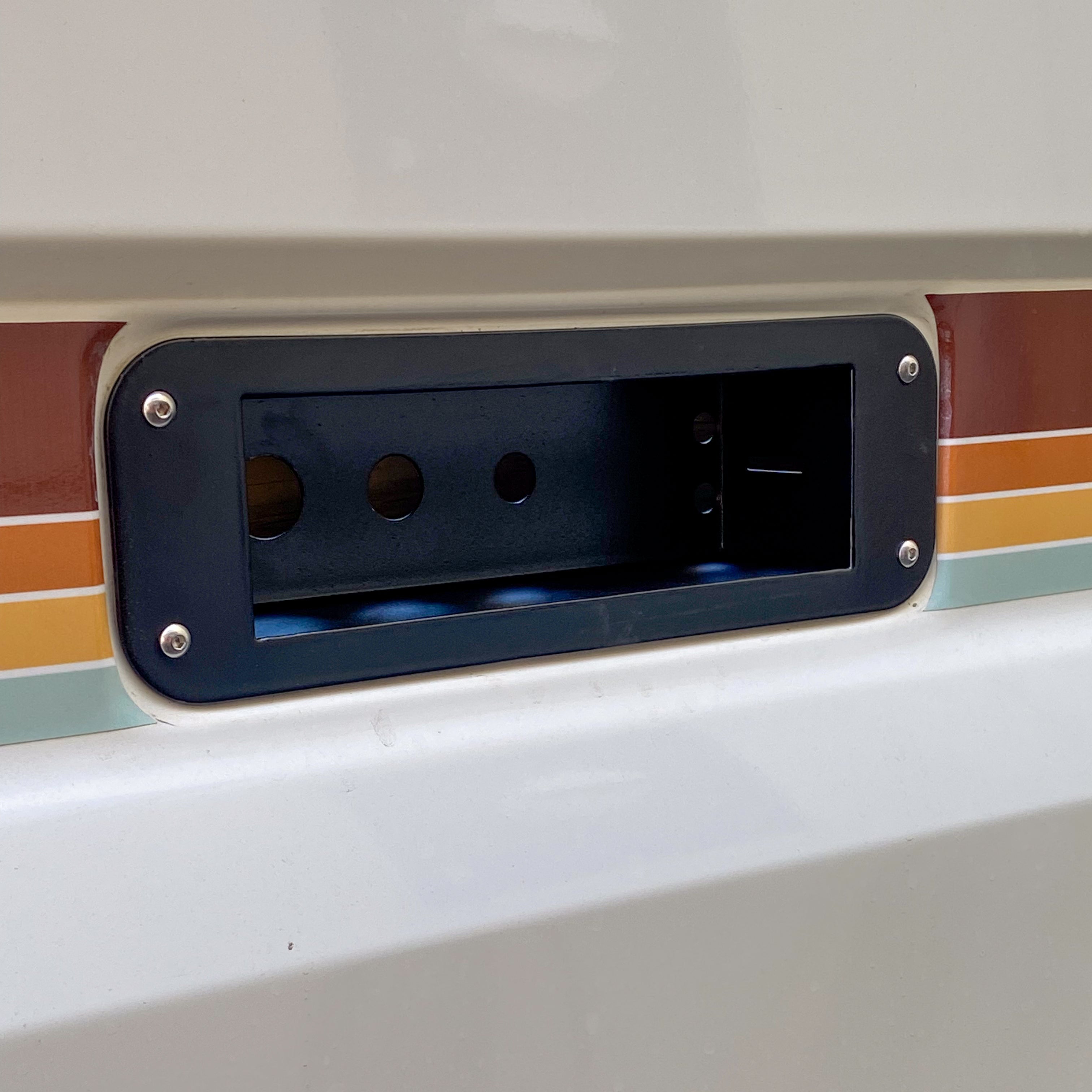 70 Series utility vent panel