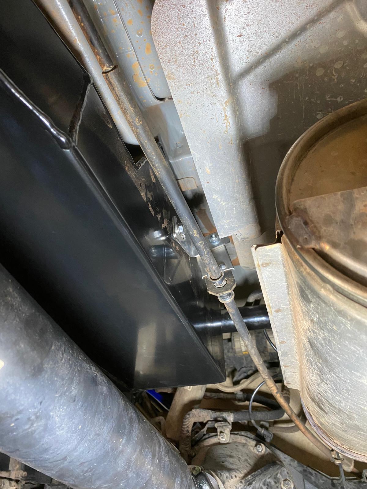 76 series 1GD-FTV 2.8-litre, water tank underbody