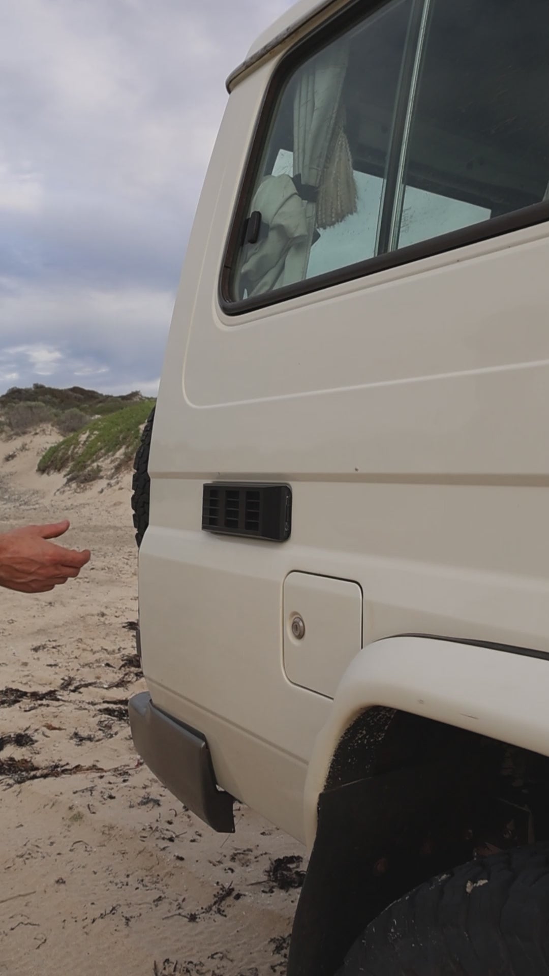 Load video: Video of 70 series utility APW panel